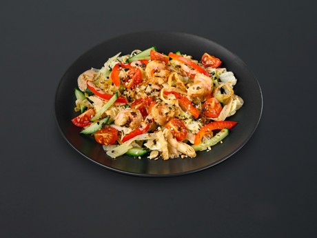 Салат с креветкой в соусе Ананас-Чили  в Рокет Ролл